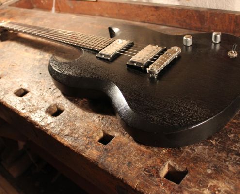 E-gitarre Schwerdt-guitars Modell Black Dahlia
